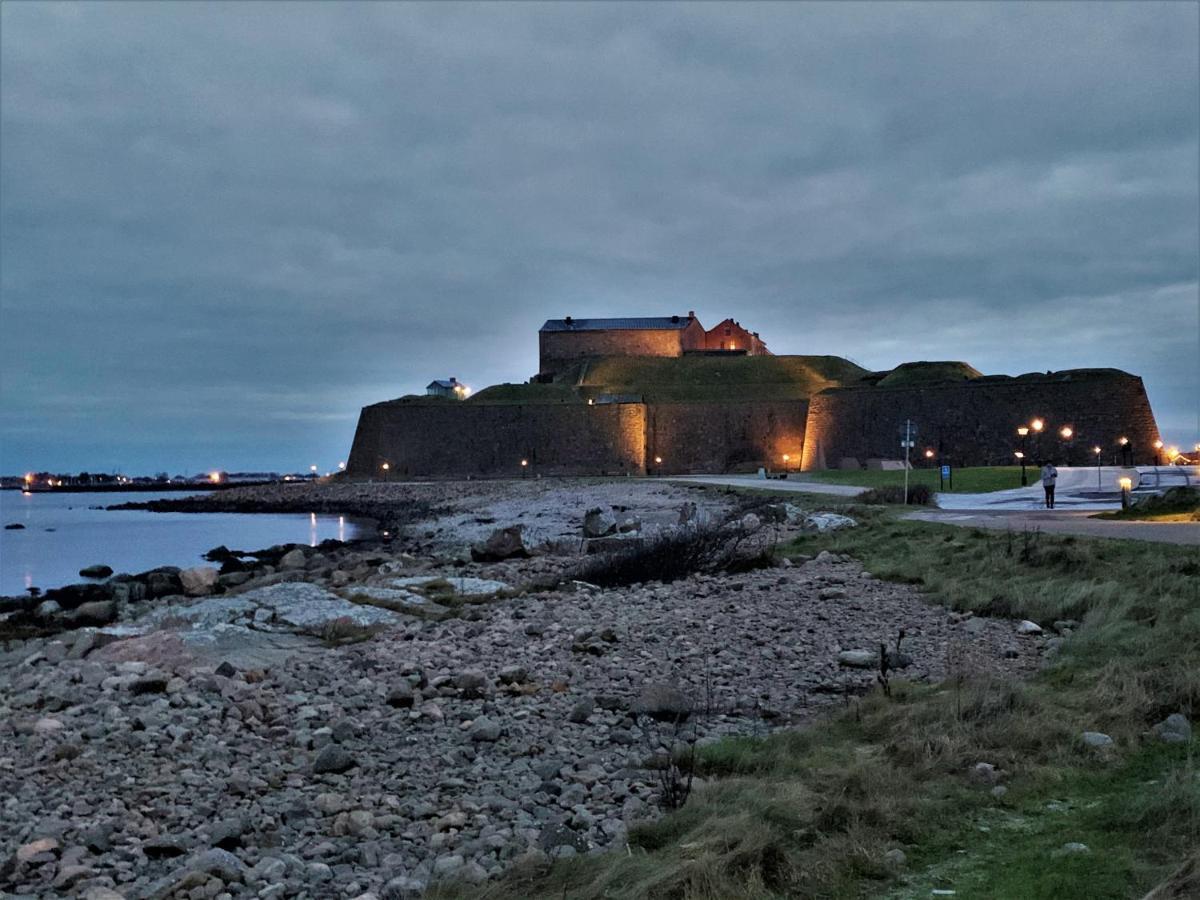 Faestningens Bed and Breakfast Varberg Buitenkant foto